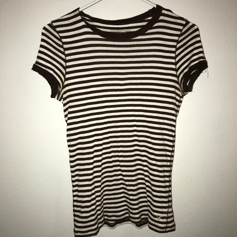 American Eagle tee